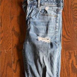 American Eagle Outfitters Light Blue Distressed Skinny Jeans